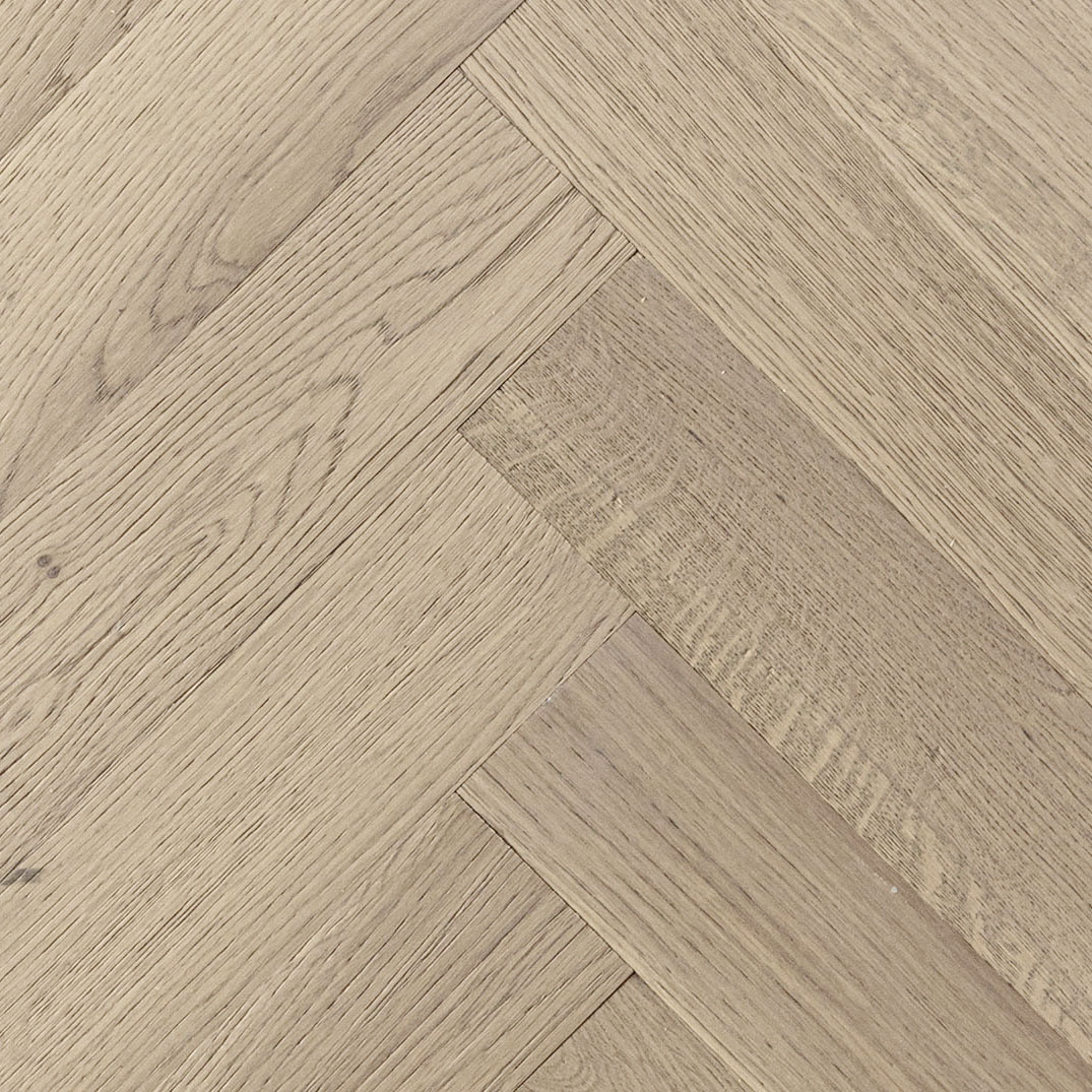 Unfinished herringbone plank wood floor - 600mm lengths